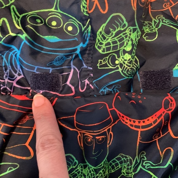 Gap toy story Pixar windbreaker light jacket size 3T navy rainbow multicolor - Picture 6 of 7